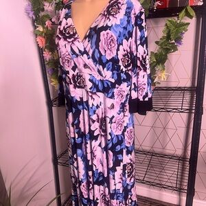Floral V-Neck Maxi Dress